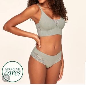 💎 2/$15 Green Adore Me Bralette